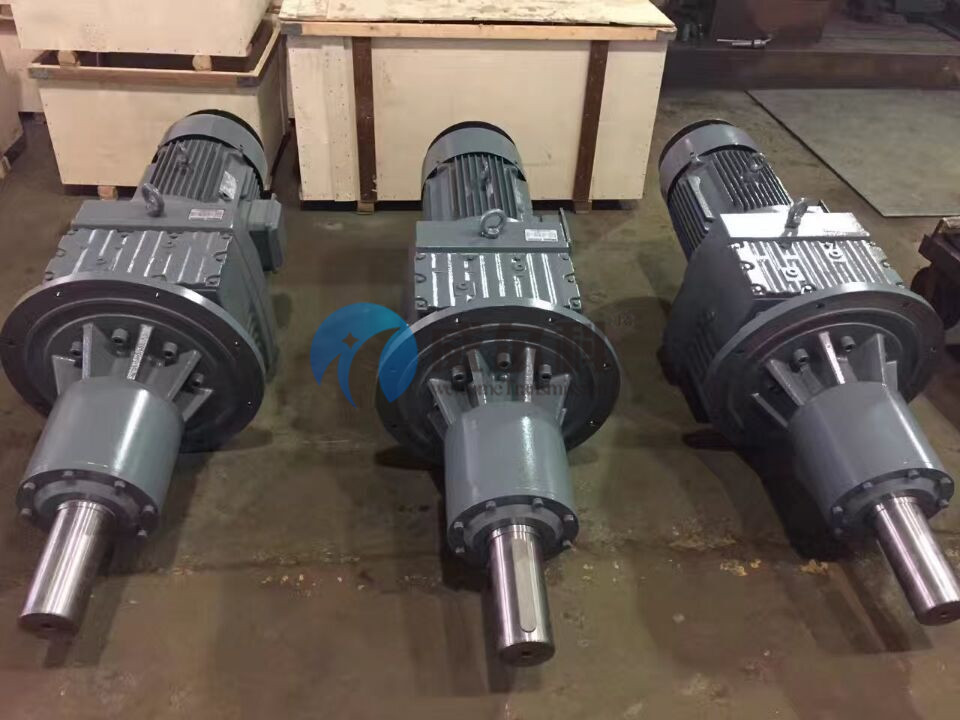 玖龍紙業(yè)訂購(gòu)我司非標(biāo)減速機(jī)9臺(tái)，維修十噸級(jí)減速機(jī)一臺(tái)
